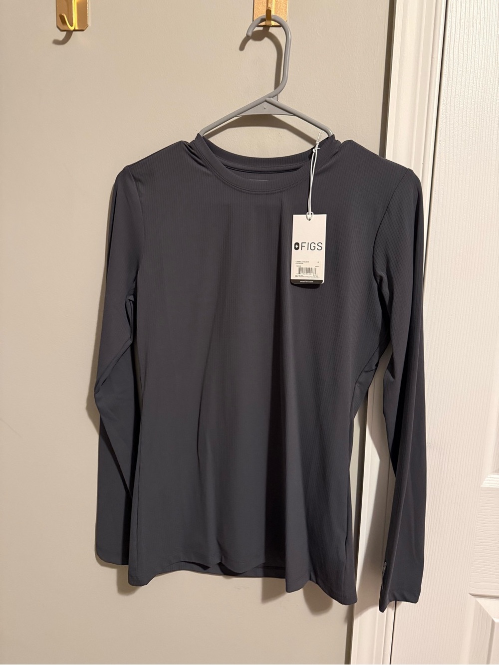 Figs NWT Charcoal Ribbed Long Sleeve Crew Top